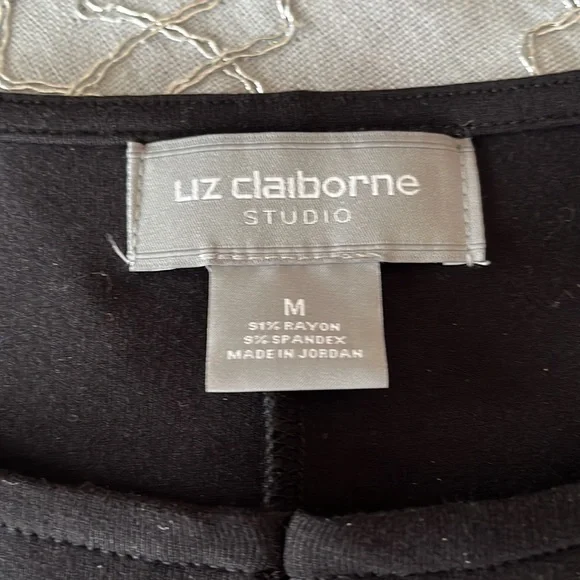 Liz Claiborne NWT Black Tunic Length Top - Picture 3 of 6